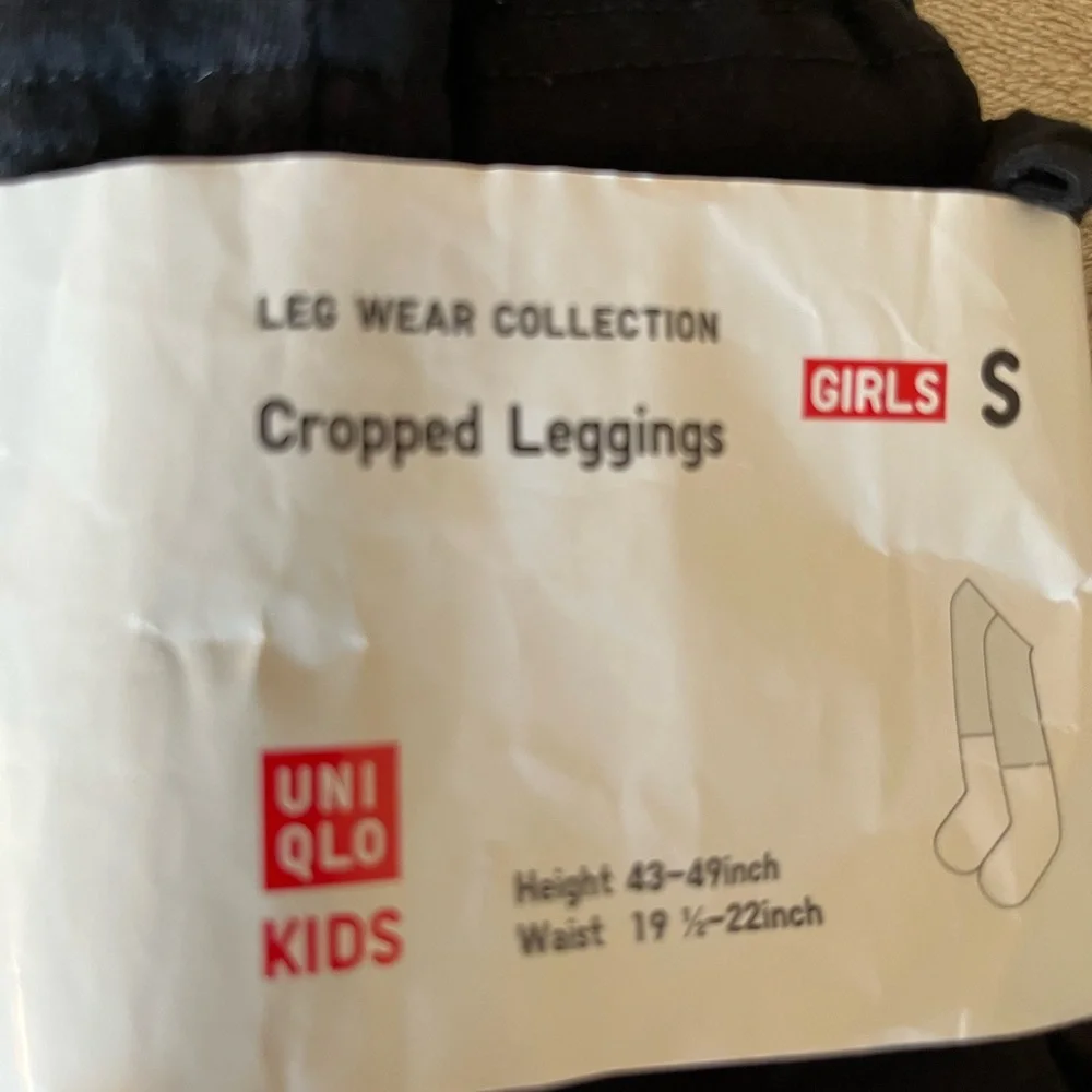 NWT UNI QLO Leg Wear Collection Cropped Leggings SizeS Height 43-49 Inch Waist